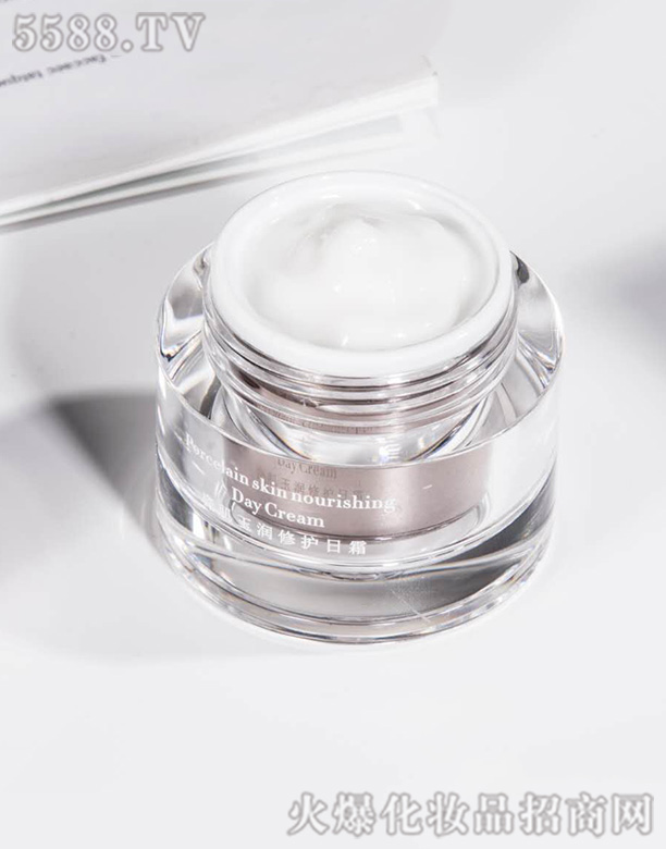 ���ݺ������ݷ���(w��)���޹�˾������ɼ������o��˪