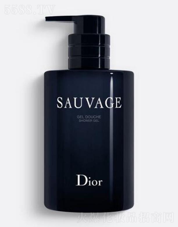 ��������̄�(w��)���Ϻ������޹�˾���ϊW��Ұ��ʿ��ԡҺ ���N(y��n)��Ұ��ʿ��(j��ng)�����{(di��o)��w�M�@��Ȼľ�|(zh��)���