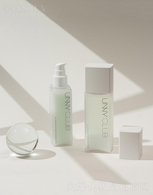 ���RƷ�ƹ������޹�˾�����˿�����ˬ�׺�ӯ͸�̝�(r��n)�׺�  �a(b��)ˮ����