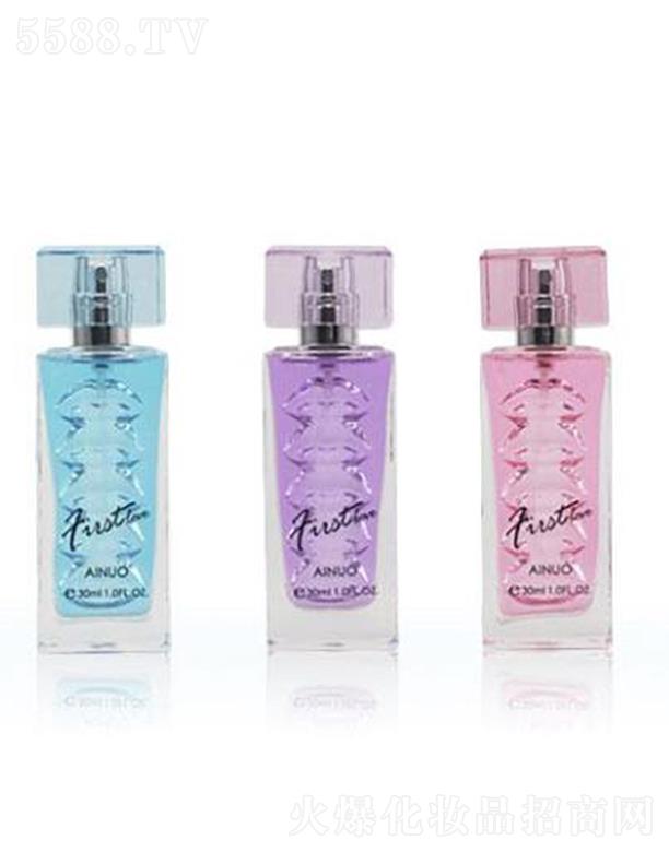 �Ռ��мΌ����û������޹�˾����(��i)�Z��������(d��ng)��ˮ