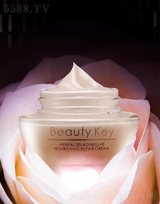 �Ⱦ���(f��)���ˮ�����B(y��ng)���o˪ 50g  �����wɫ