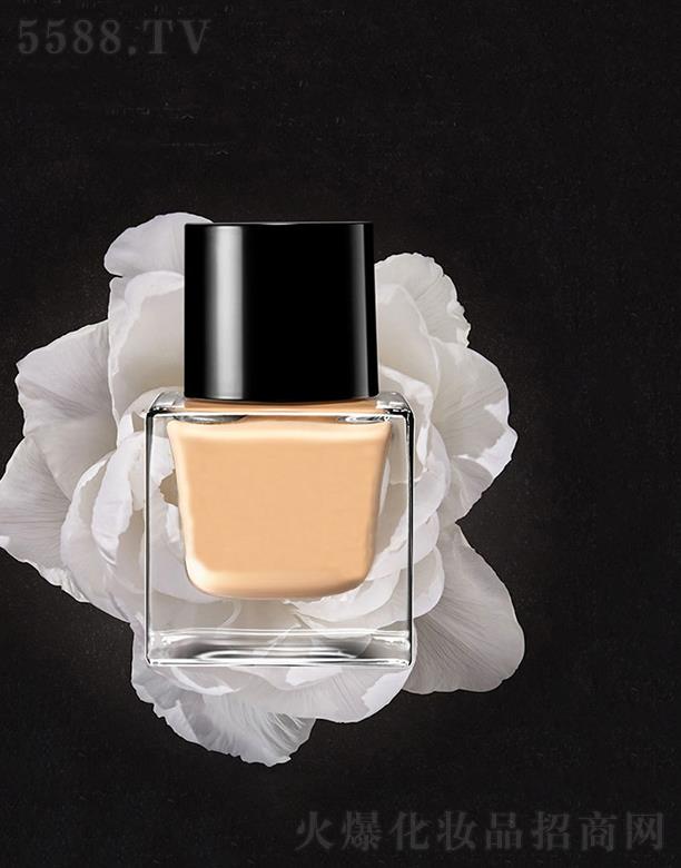 ���������p��ˮ��(r��n)�B(y��ng)�w�۵�   ����С��ƿ