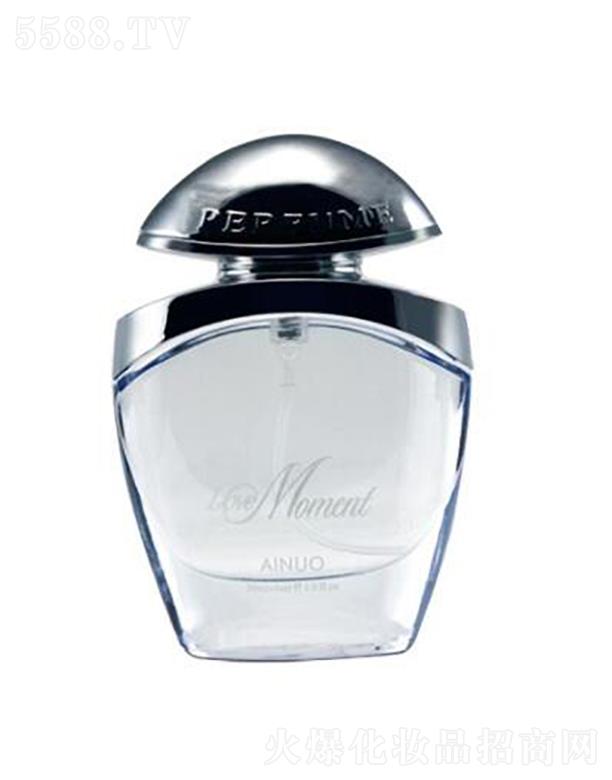 �Ռ��мΌ����û������޹�˾����(��i)�Z���(��i)�r(sh��)�̣��������㣩