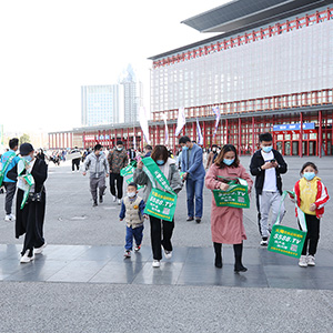 ���˵ĈԳ���͸¶�o�F����