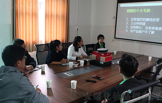 火爆網開展客戶培訓服務 火爆網開展客戶培訓服務