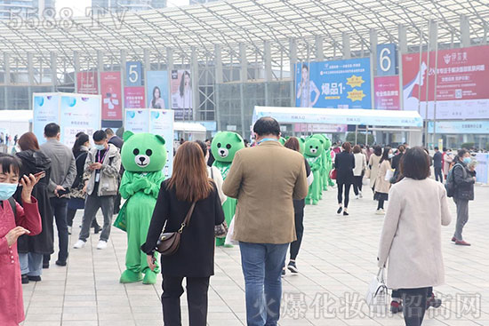 ����ʢ�磬�س��������44�óɶ����I(y��)���[��(hu��)ʢ���_Ļ