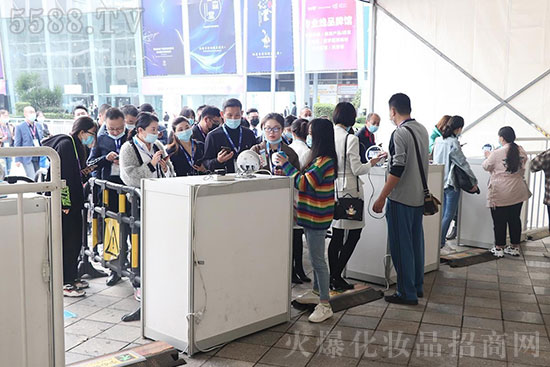 ����ʢ�����س��������44�óɶ����I(y��)���[��(hu��)ʢ���_Ļ