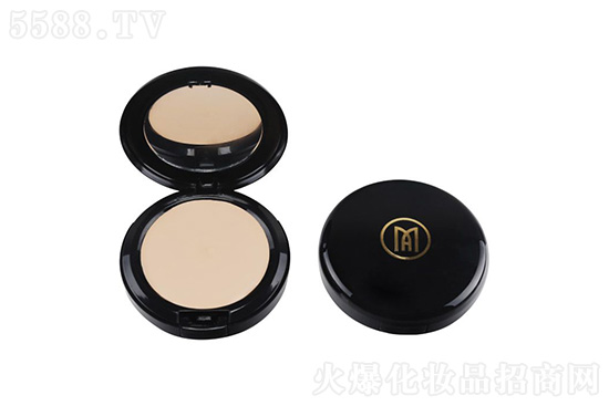 高清潤澤粉底霜 高清潤澤粉底霜