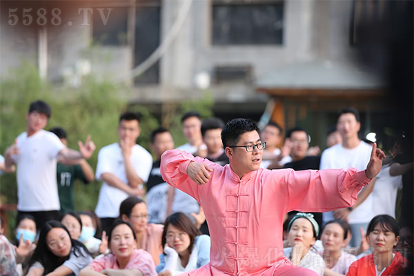 傳承紅色基因,學(xué)習(xí)國學(xué)經(jīng)典,火爆網(wǎng)2021老君山之旅! 傳承紅色基因,學(xué)習(xí)國學(xué)經(jīng)典,火爆網(wǎng)2021老君山之旅!