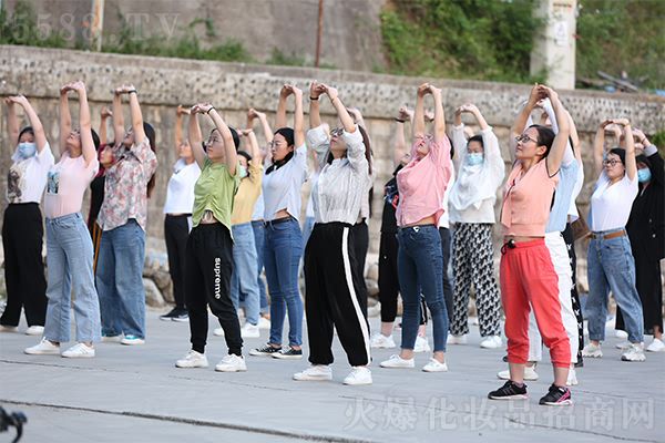 一起看祖國(guó)山河 一起看祖國(guó)山河