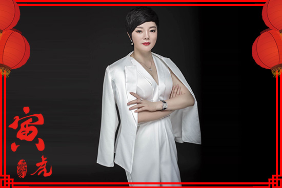 李小愛女士 李小愛女士