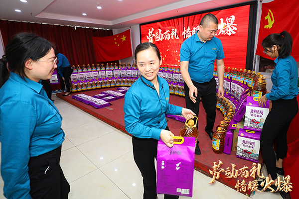 �ڄ��жY����ů�𱬣��𱬾W(w��ng)��T��������һ�ڄӹ�(ji��)����