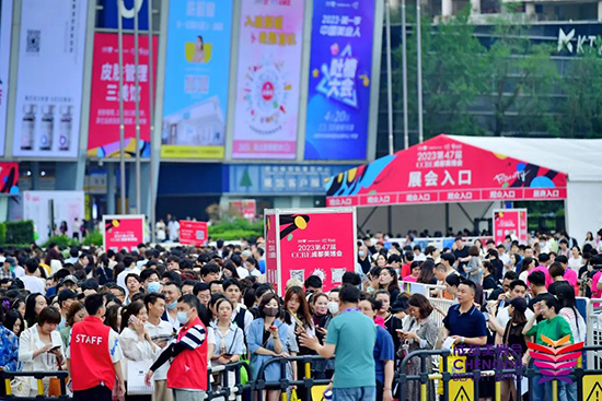 第47屆成都美業(yè)博覽會(huì)在成都世紀(jì)城新國(guó)際會(huì)展中心圓滿(mǎn)閉幕 第47屆成都美業(yè)博覽會(huì)在成都世紀(jì)城新國(guó)際會(huì)展中心圓滿(mǎn)閉幕