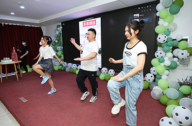 �Ϸֿ옷(l��)���𱬾W(w��ng)���Օ�(hu��)