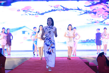 㡶\CAչF(xin)҂ͬ